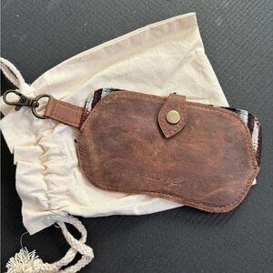 Nena and co. Caoba Sunglasses Case